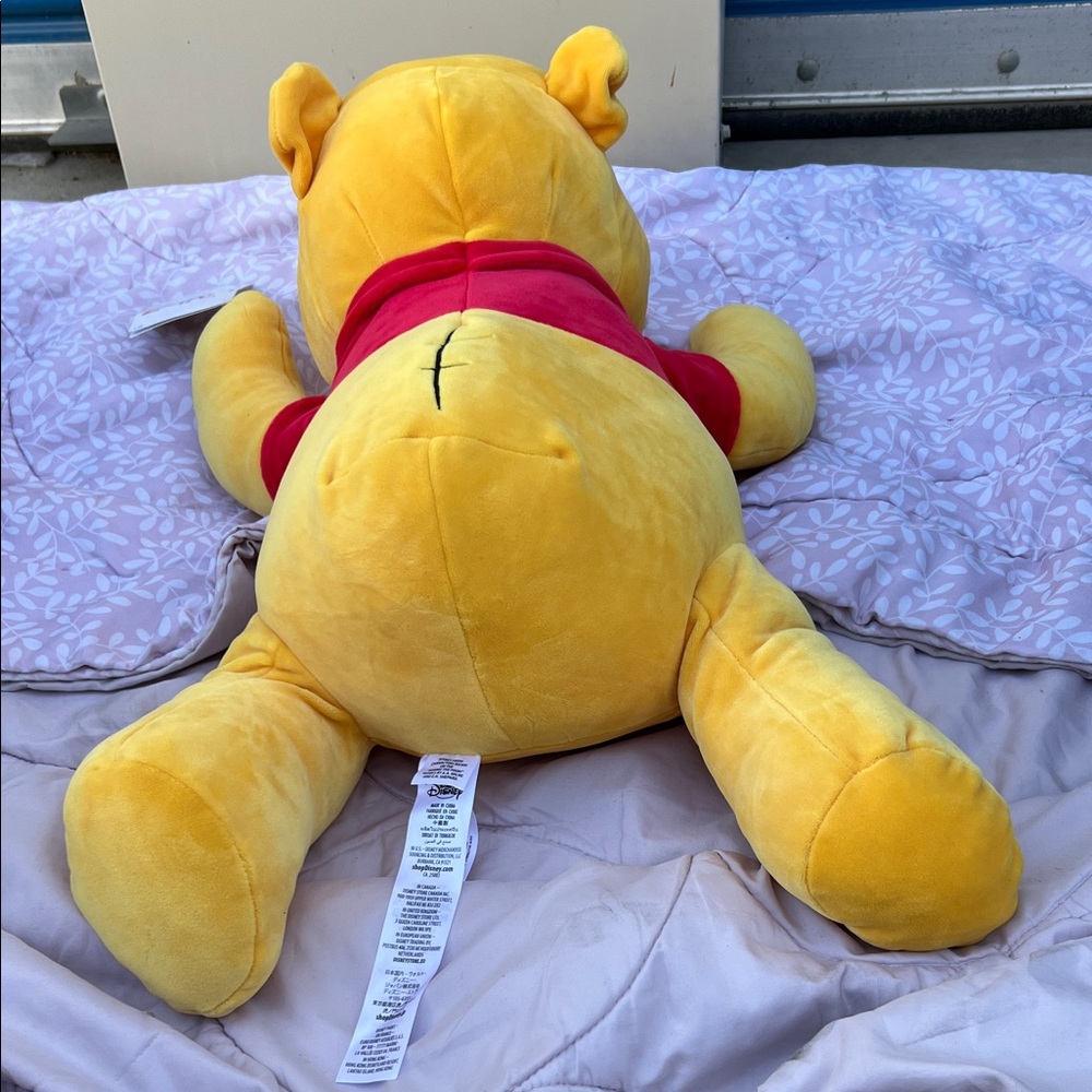 #60 Disney Cuddleez Winnie the Pooh Yellow Plush - Picture 3 of 7